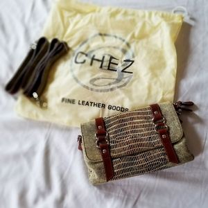 Chez leather purse in giraffe print